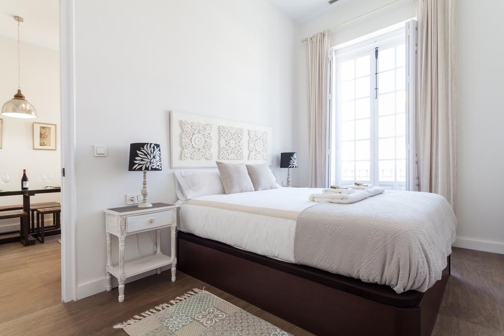 Stunning Boutique - Space Maison Apartments Seville Exterior photo