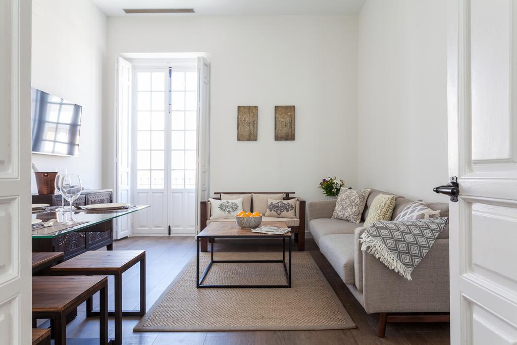 Stunning Boutique - Space Maison Apartments Seville Exterior photo