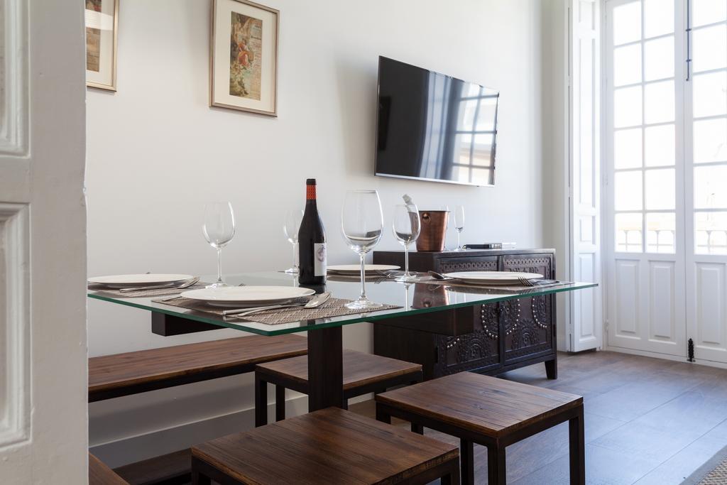 Stunning Boutique - Space Maison Apartments Seville Exterior photo