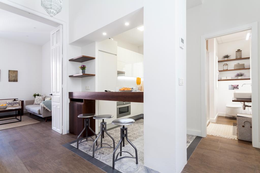 Stunning Boutique - Space Maison Apartments Seville Exterior photo